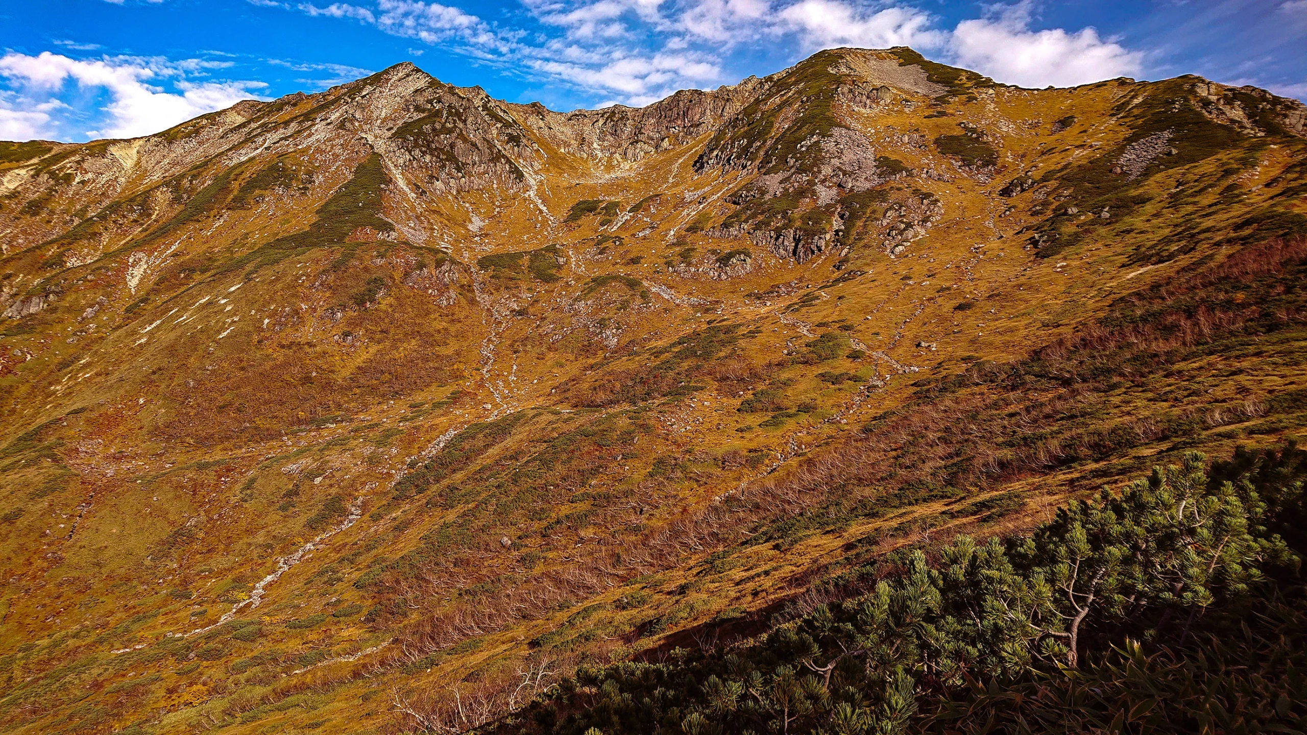 autumn-mountain-landscape